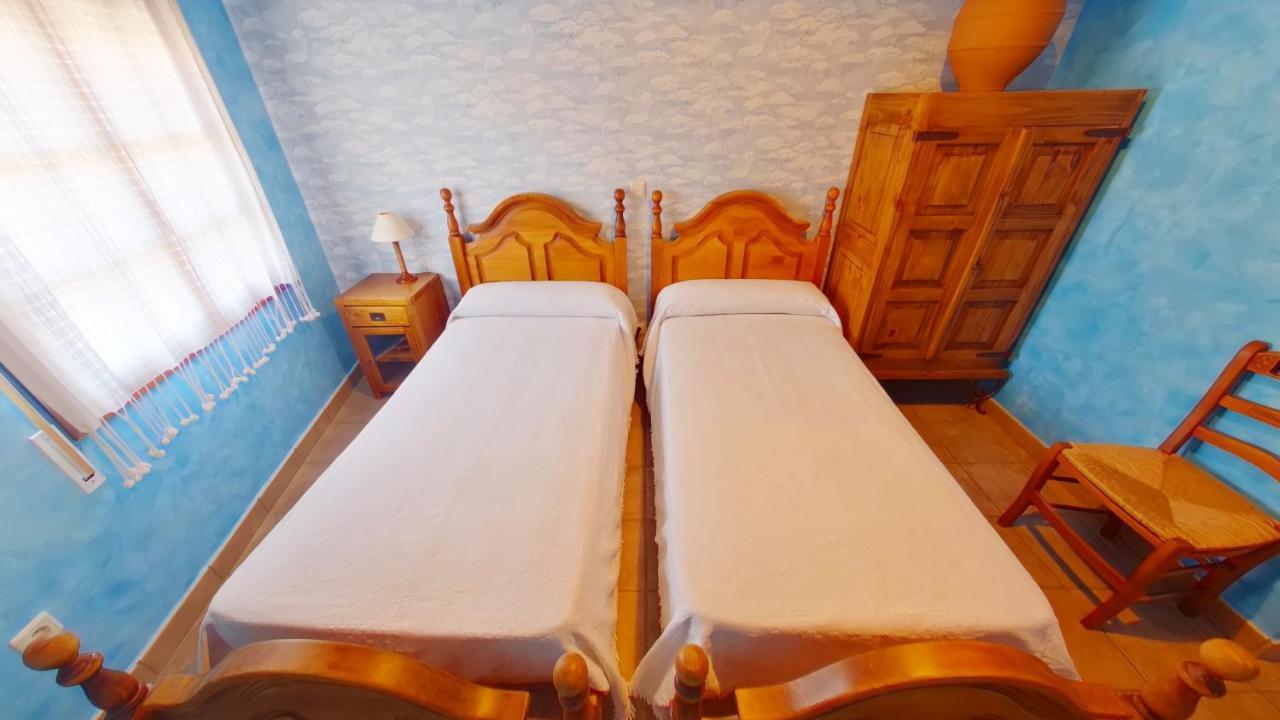 Ruralrut En El Tiemblo Precios Especiales A Partir De 7 Noches, Wifi, Cabina De Hidromasaje, Aire Acondicionado, Zonas De Bano Naturales Cercanas Ел Тиембло Екстериор снимка