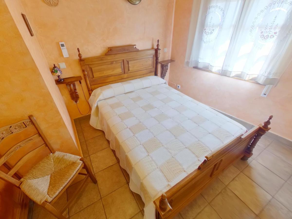 Ruralrut En El Tiemblo Precios Especiales A Partir De 7 Noches, Wifi, Cabina De Hidromasaje, Aire Acondicionado, Zonas De Bano Naturales Cercanas Ел Тиембло Екстериор снимка