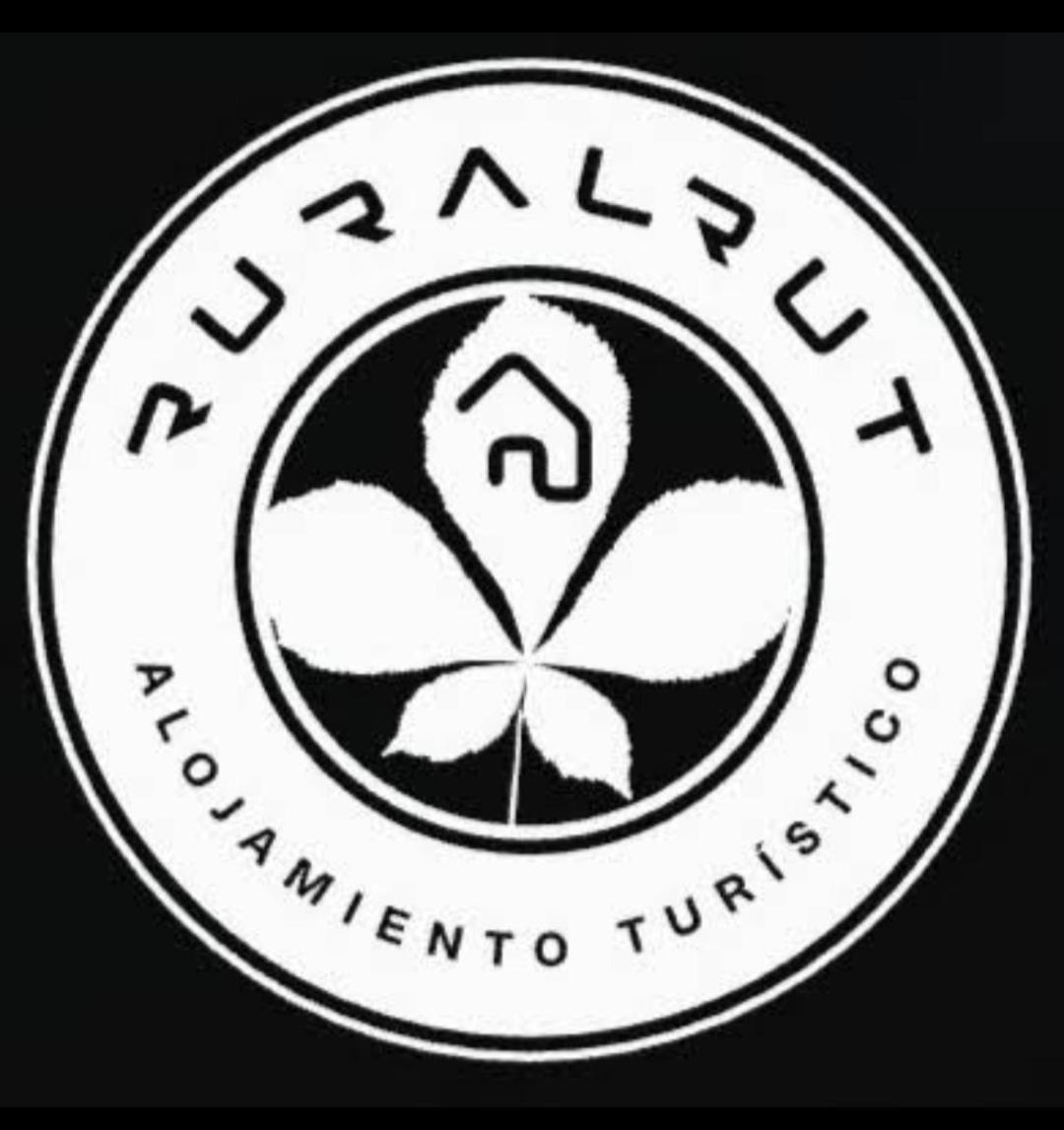 Ruralrut-El Tiemblo Wifi, Cabina De Hidromasaje, Aire Acondicionado Y A Pocos Metros De Zonas De Bano Naturales Екстериор снимка