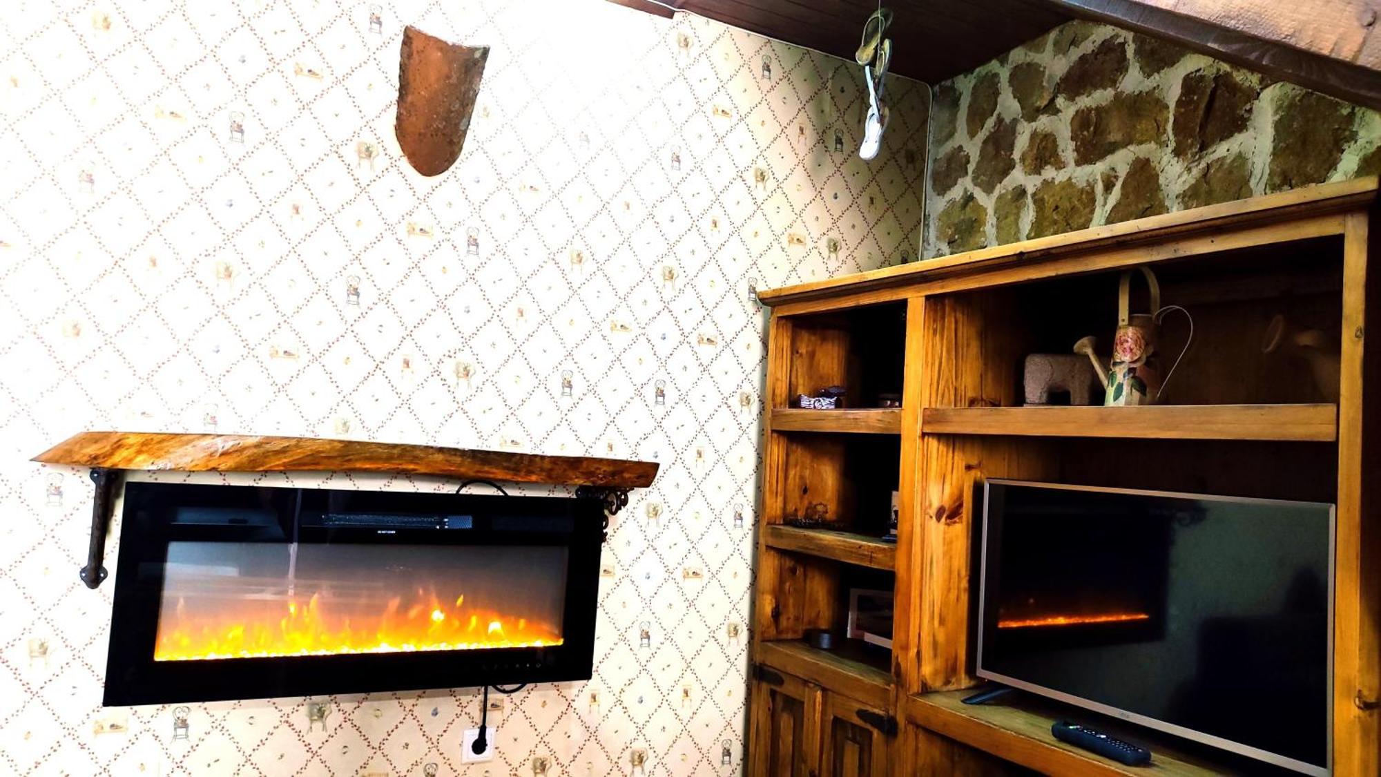 Ruralrut-El Tiemblo Wifi, Cabina De Hidromasaje, Aire Acondicionado Y A Pocos Metros De Zonas De Bano Naturales Екстериор снимка
